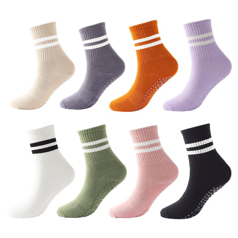Professional pilates socks custom logo anti-slip yoga socks for women non-slip grips custom