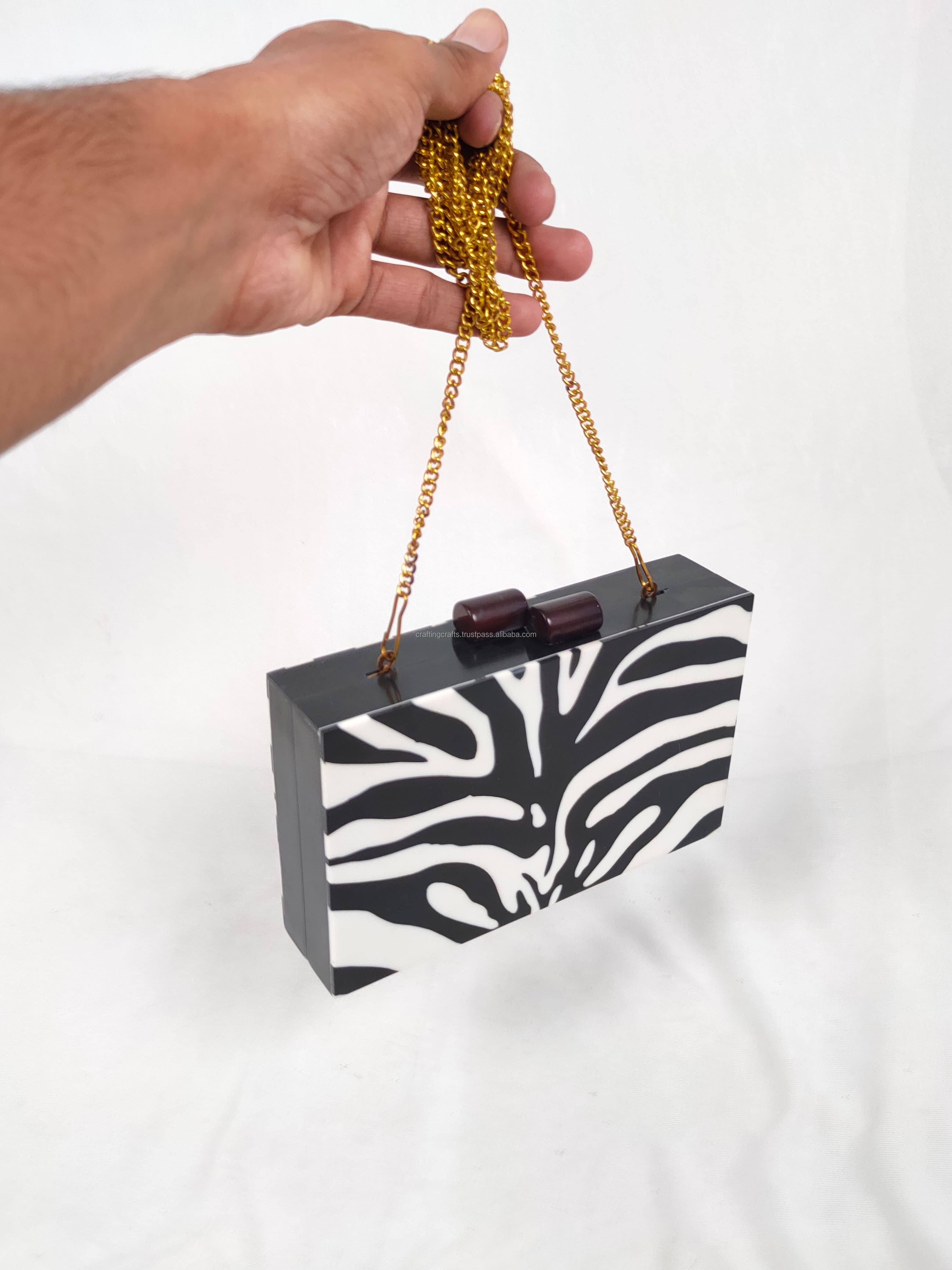 Buy Clutch Bags for Women Online at Crafting Crafts. Shop From a Range of Stylish Clutch Purses and Handbags Women's Clutches