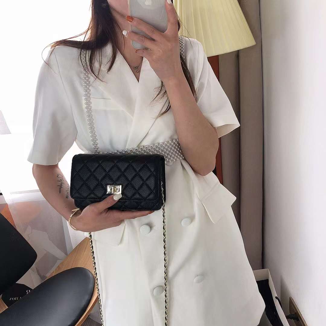 New arrival adjustable shoulder straps and aingge embroidery thread genuine leather bag for women